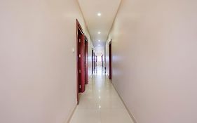 Hotel O Hitech Residency